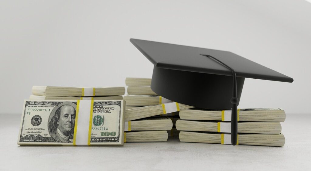 Considering Student Loans? Read These Tips First!