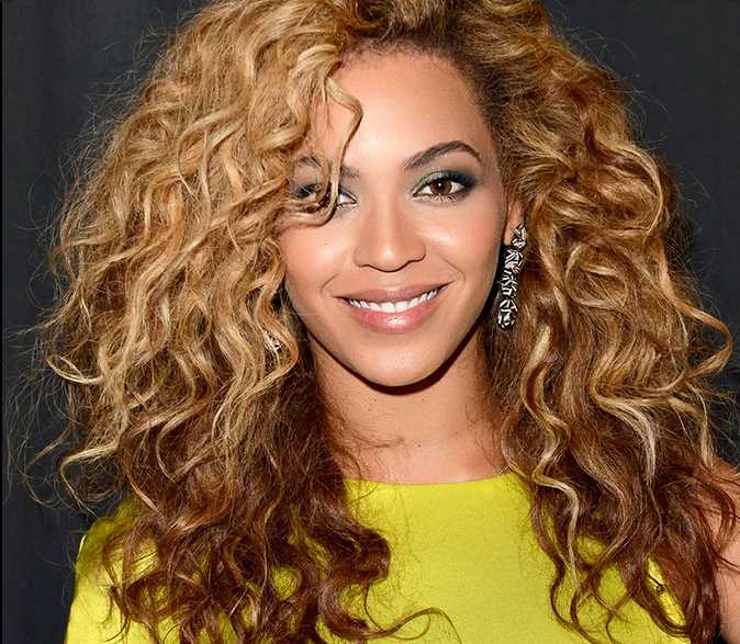 Wearing curly Hair Wig Achieves Past What Cover Thinning Up Top-It Can Help You With Feeling