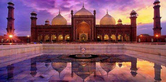 Religious Places to visit in Lahore