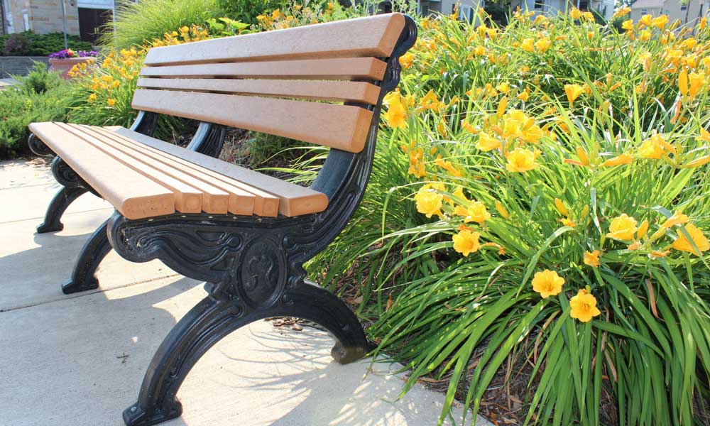 Picking the Best Material for Your Outdoor Bench Seat